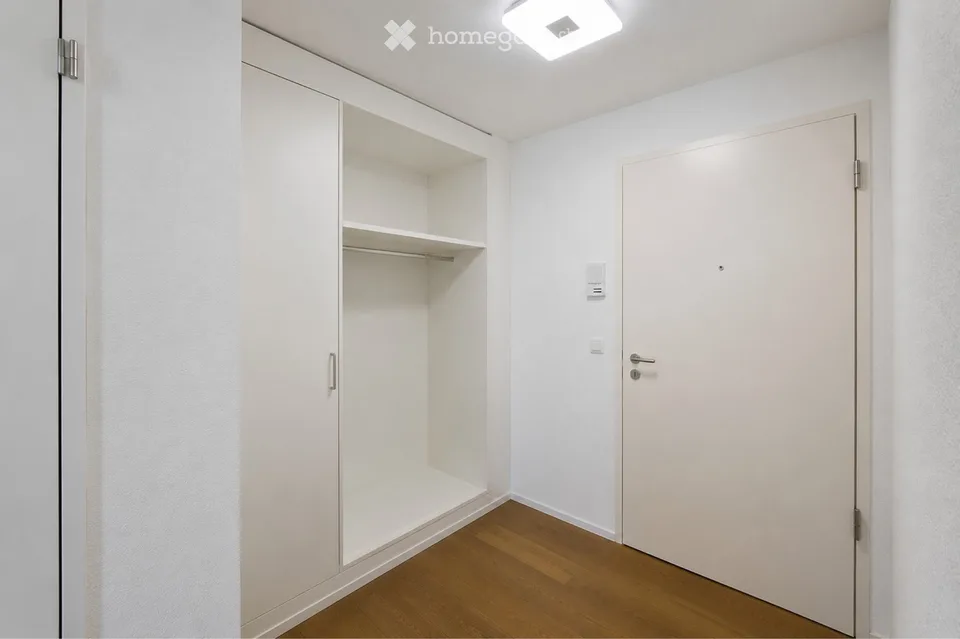 Zentrale moderne Wohnung in Suhr