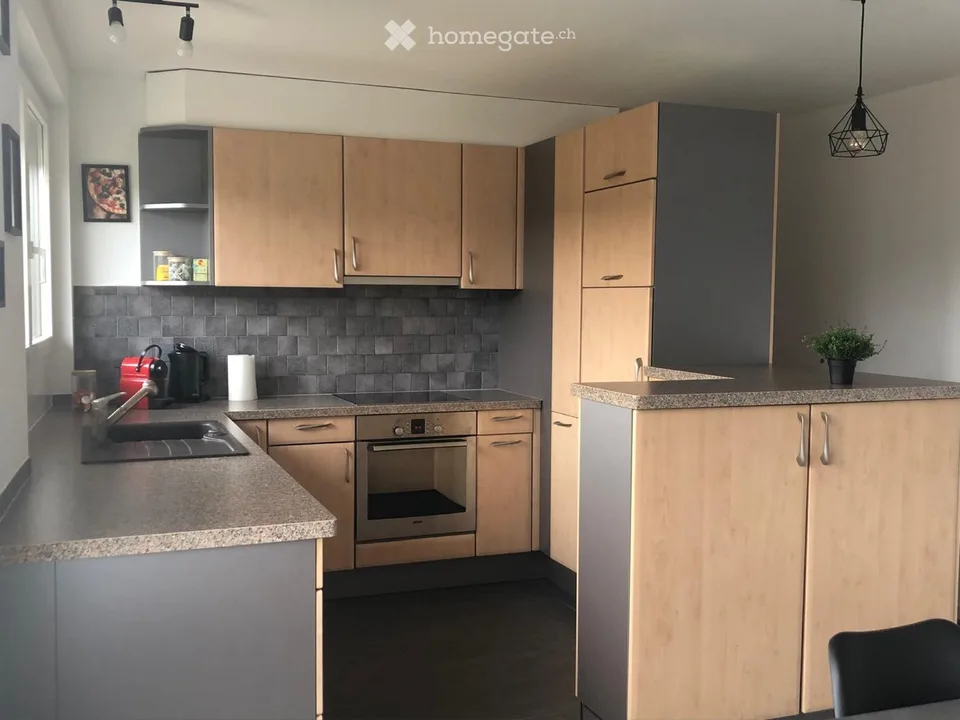 Appartement möbliert und komplett eingerichtet