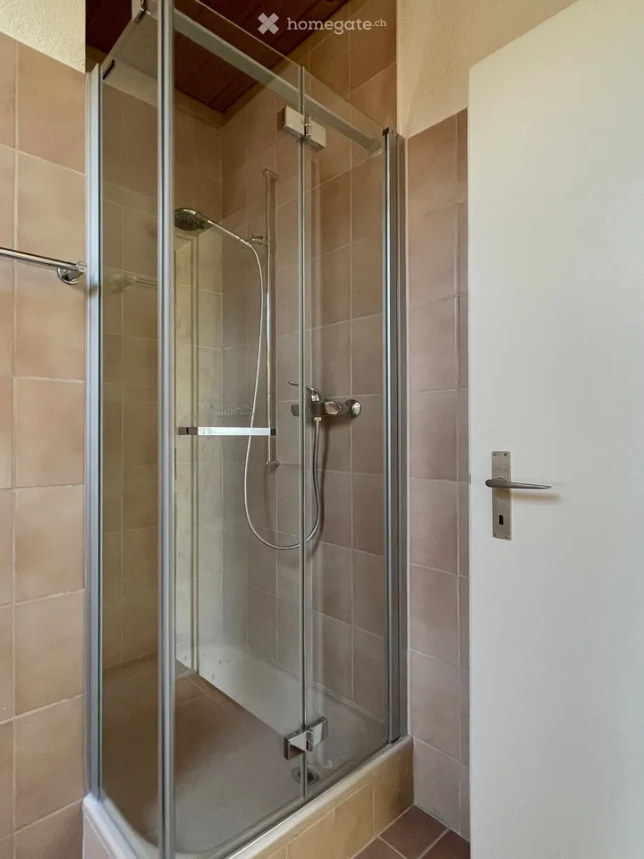 Charmantes 1.5-Zimmer-Studio in Laupen – frisch renoviert und sofort verfügbar