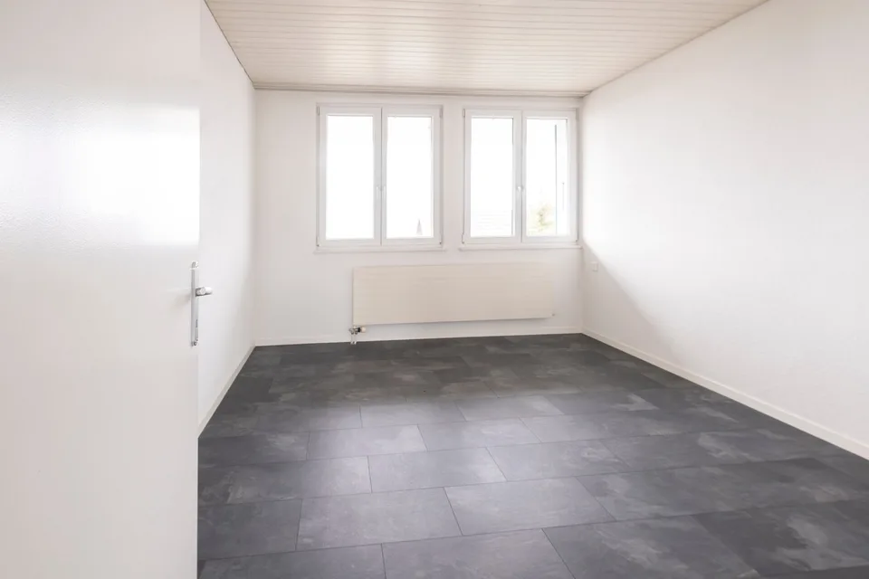 Appartement ensoleillé et confortable de 2,5 pièces à Arch à louer