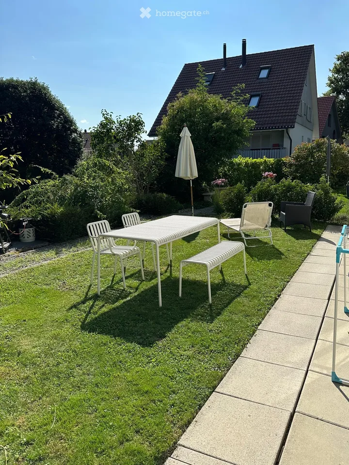 Charmante 4.5-Zimmer-Wohnung in Aeugst am Albis – ruhig, sonnig und familienfreundlich