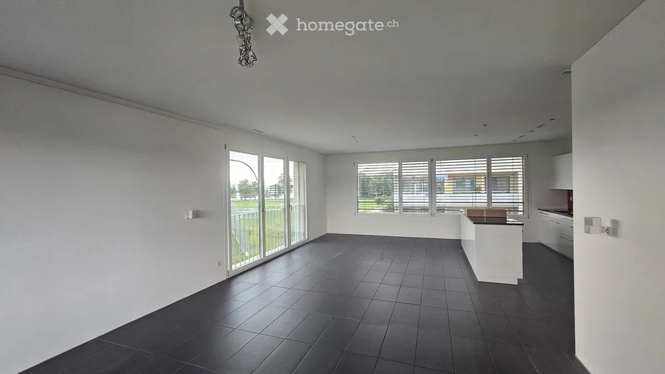 Moderne 3.5-Zimmer-Wohnung mit Seeblick & Wintergarten