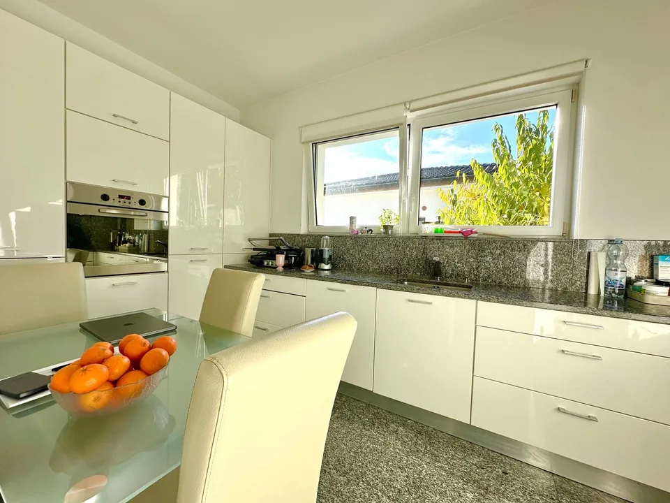 Sonnige Villa mit atemberaubendem Blick