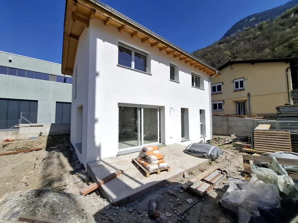 Villetta indipendente in prossima edificazione a Cadenazzo in nuovo complesso residenziale