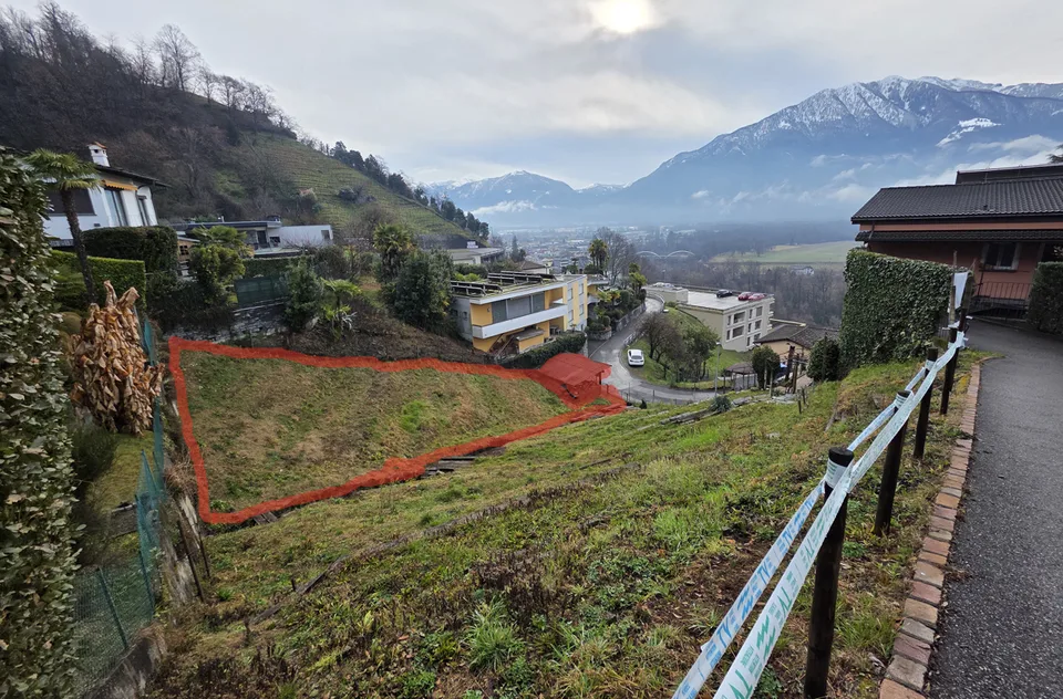 Spazioso terreno edificabile vicino a tutti i servizi, Gordola