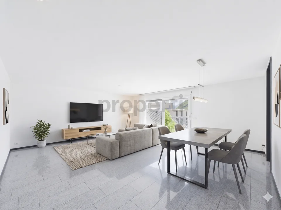 Spacious 4.5-room apartment in the heart of Castione - Strategic location and excellent exposure