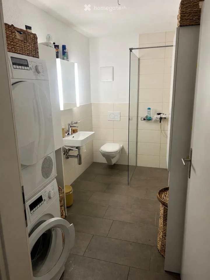 Nachmieter Gesucht 2.5 Zimmer Weiach (Zürich) për September