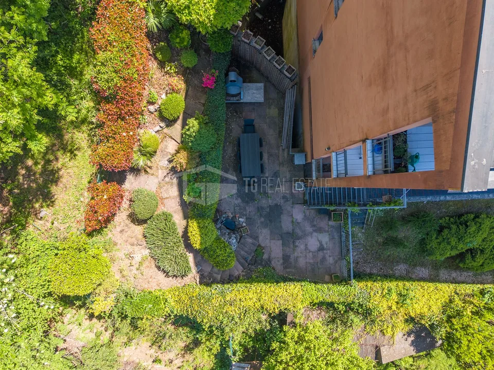 Elegante 190 m² Wohnung mit Seeblick und privatem Garten – Foto 11 von 13