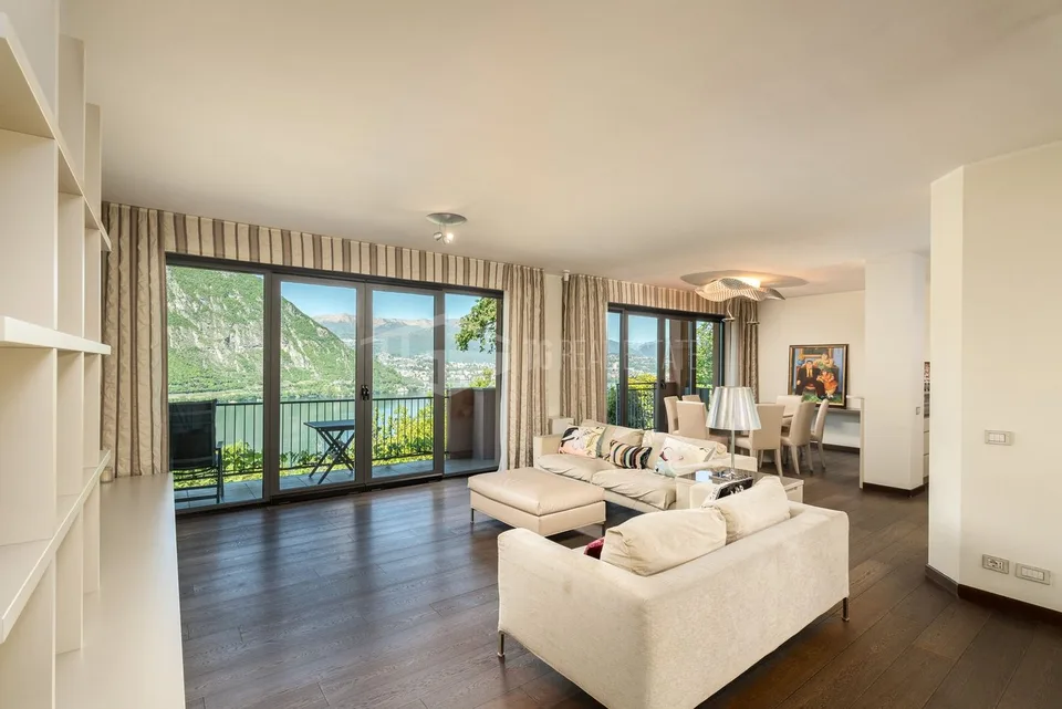 Elegante 190 m² Wohnung mit Seeblick und privatem Garten