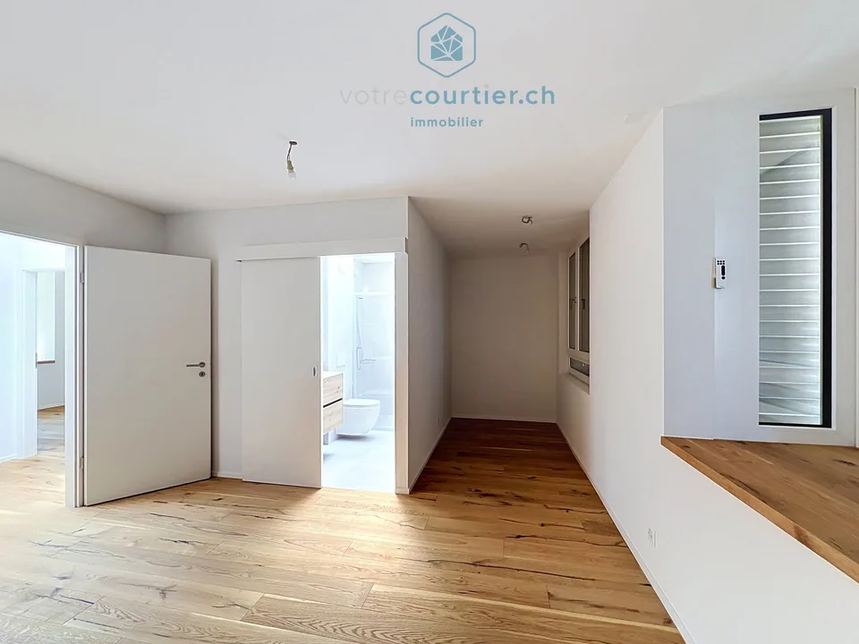 Villa contemporanea nuova con tetto a due spioventi e giardino - disponibile subito – foto 24 di 26