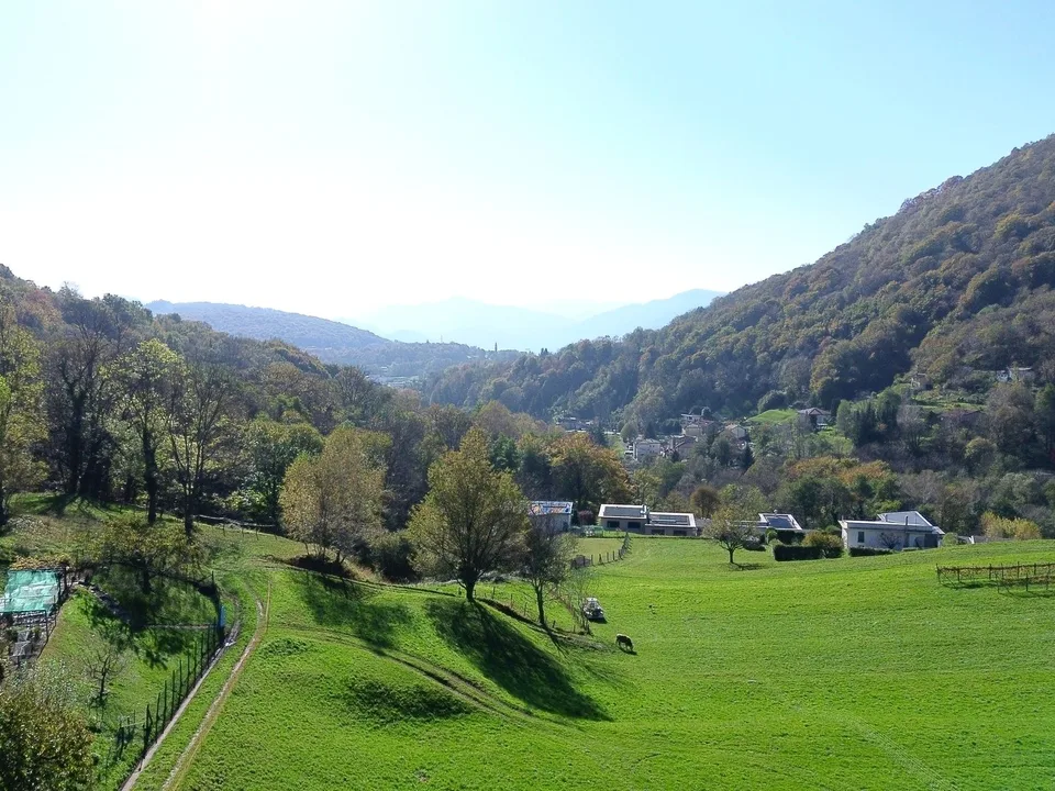 Affascinante casa unifamiliare da 4.5 locali con terreno edificabile . – foto 11 di 24