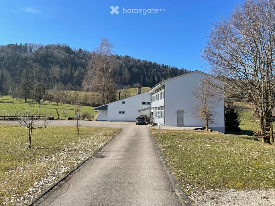 Helles Hobbyraum-Mietangebot in Oberrindal – 1.5 Zimmer mit Parkplatz