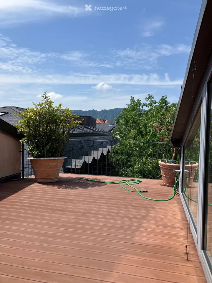 Befristet bis 31.08.27 - Dachwohnung mit Terrasse im Herzen von Zürich – 1 Zimmer, 135.8 m² (Loft)