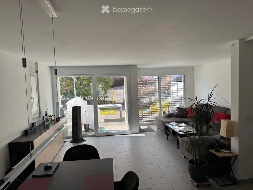 Grosszügiges 6.5-Zimmer-Doppelhaus zur Miete in Wetzikon ZH
