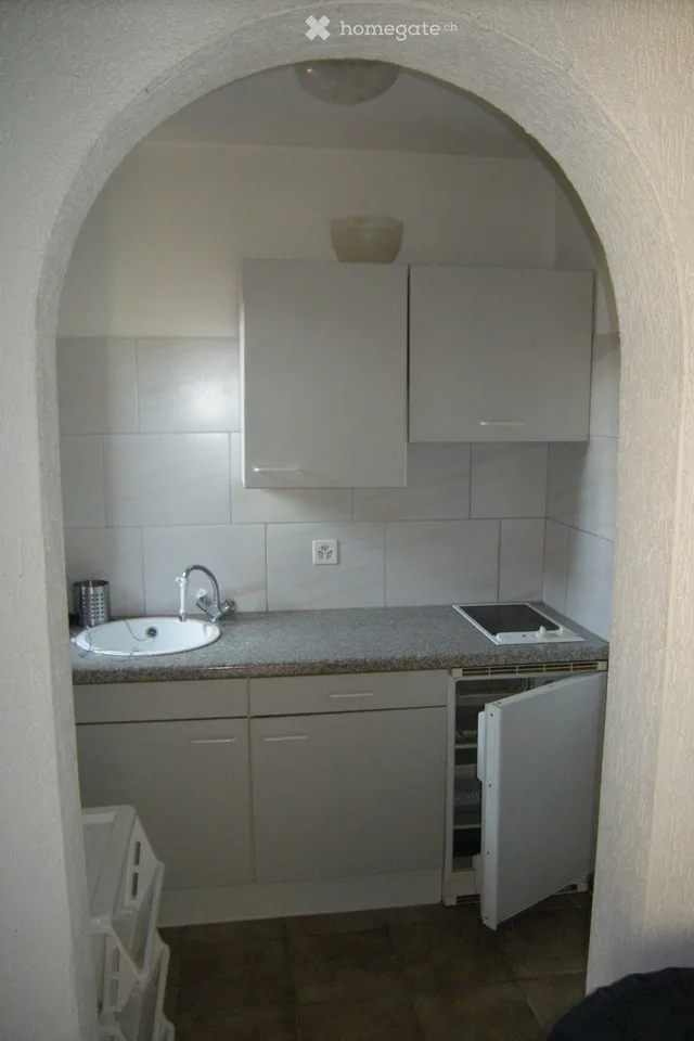 Caslano, selling studio apartment, rental income