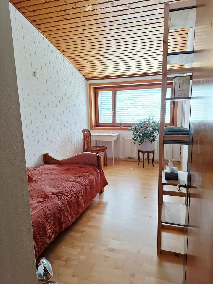 2 familienfreundliche WG Zimmer frei
