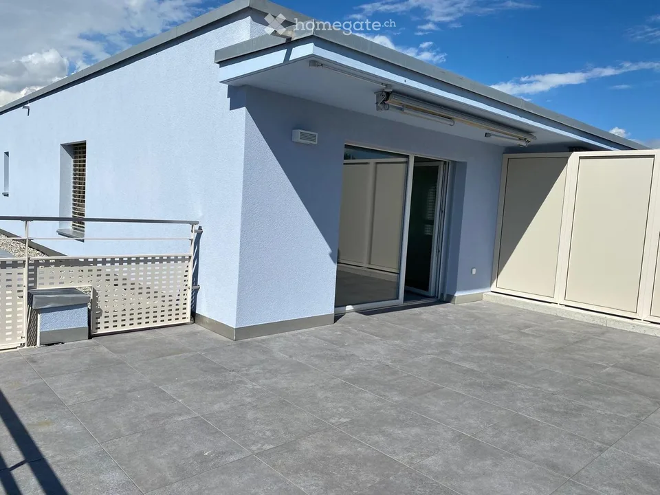 Appartement en attique meublé pour courte ou longue durée