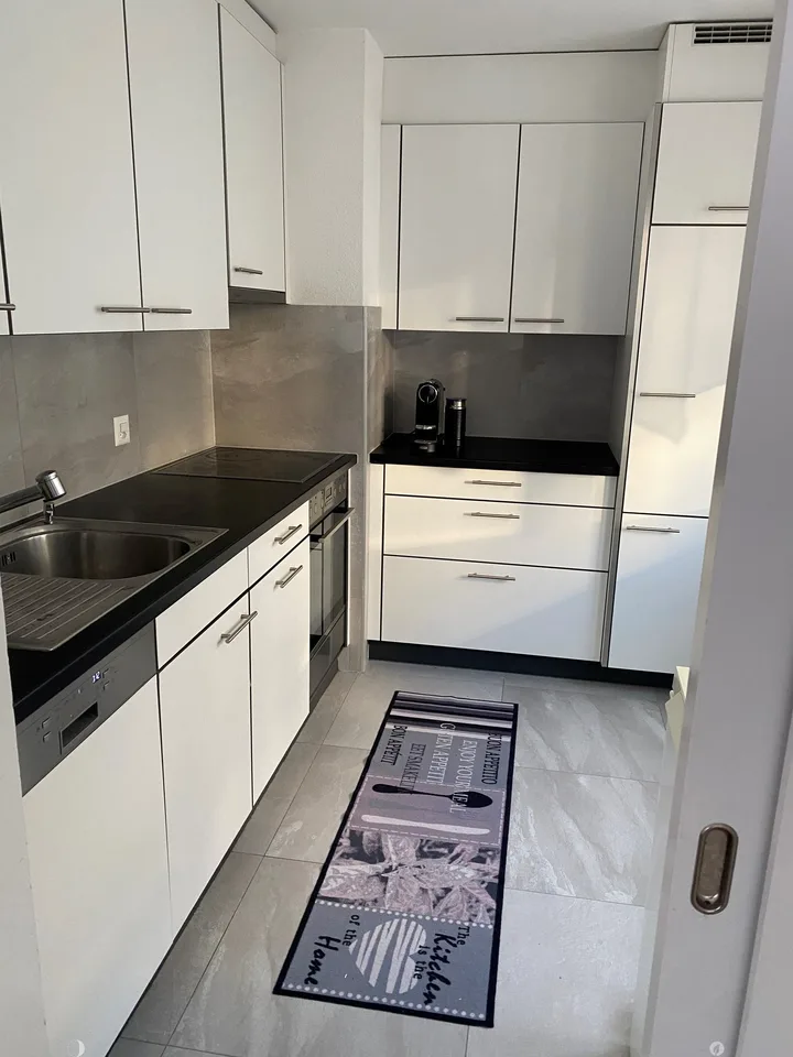 Moderne 3.5-Zimmerwohnung mit Balkon im beliebten Gurzelenquartier