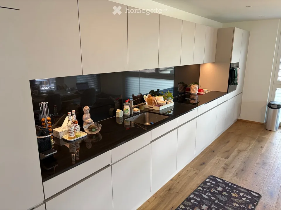 Appartement spacieux 4,5 pièces à Cazis – Construction neuve moderne avec vue imprenable