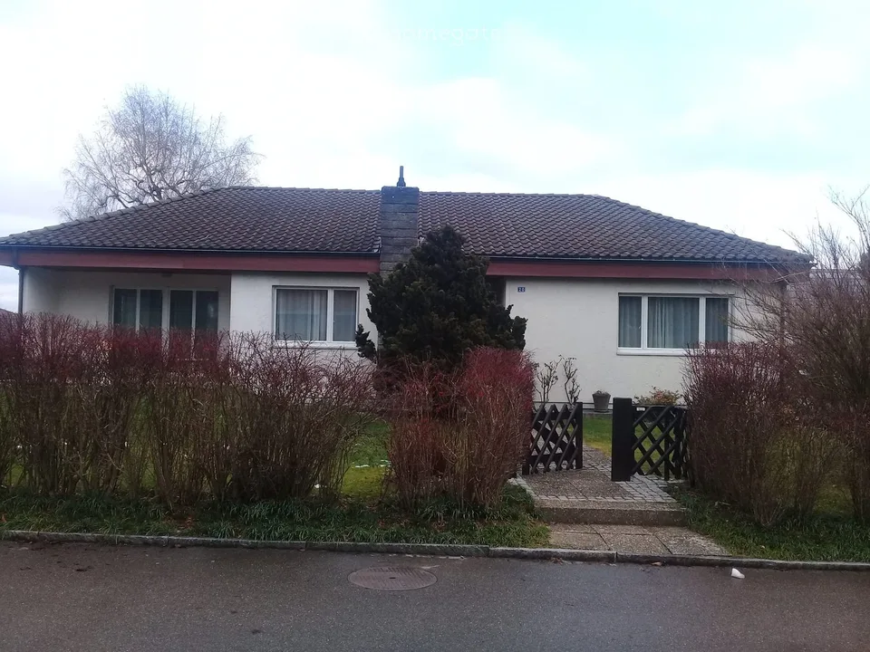 Freistehendes 6.5 EFH in Bottighofen an traumhafter Lage