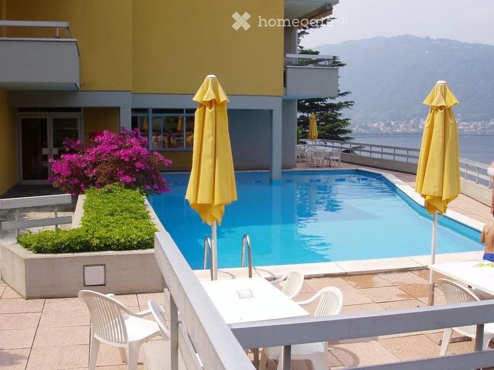 Stupendo bilocale vista lago giardino privato piscina condom