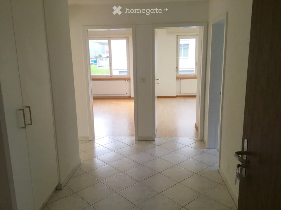 Appartement lumineux et ensoleillé de 3 pièces avec vue sur le Stanserhorn