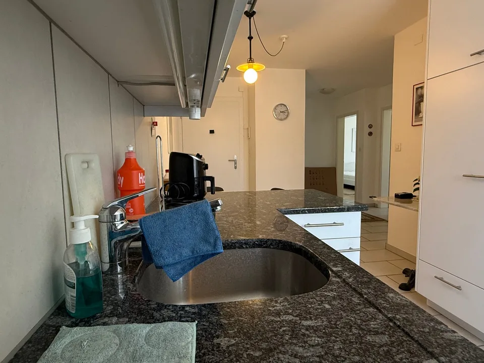 Moderne 3.5-Zimmerwohnung an attraktiver Lage zwischen Biel und Nidau