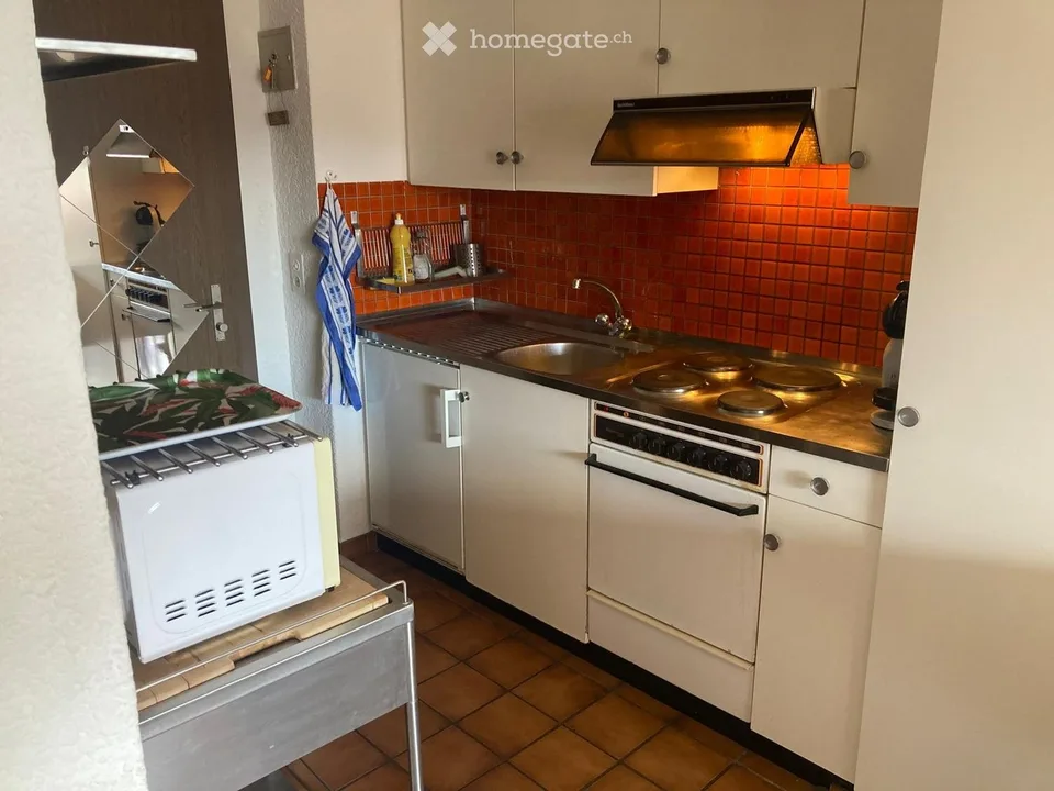 Carino studio arredato per 1 a 6 mesi