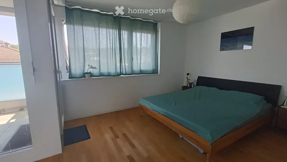 Dachgeschoss zur Miete mit Möbelkauf