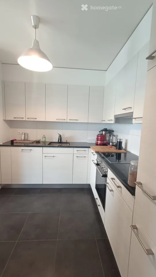 Dachgeschoss zur Miete mit Möbelkauf