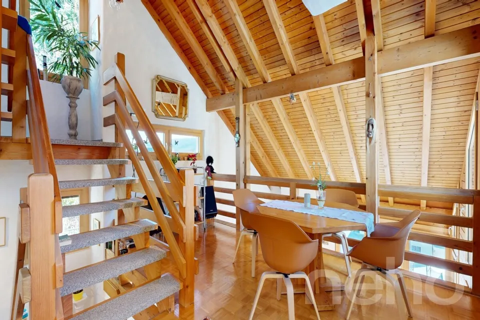 Charmantes 6 Zimmer Einfamilienhaus mit Pool, Sauna und Weitsicht
