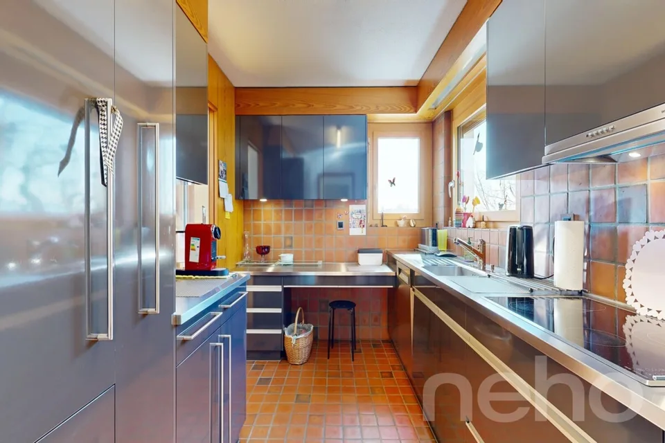 Charmantes 6 Zimmer Einfamilienhaus mit Pool, Sauna und Weitsicht