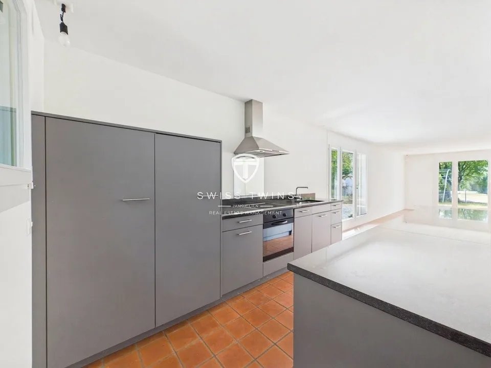 La tua nuova casa ad Adliswil - appartamento con giardino con molto spazio di progettazione