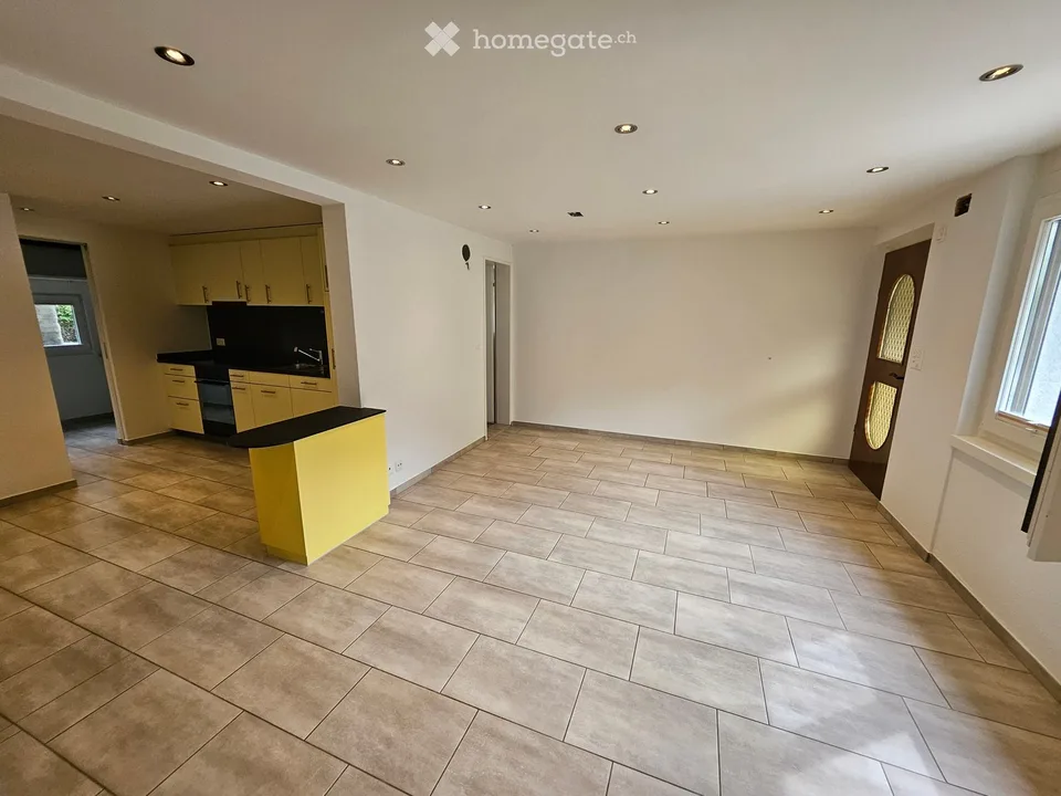 Appartamento accogliente 2 locali con area di seduta fissa ad Altendorf