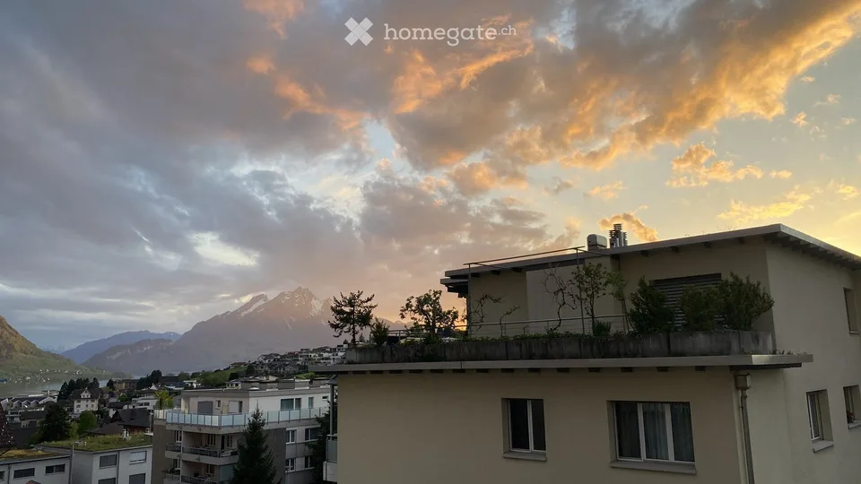 Kinderfreundliche 5.5-Zimmer Familienwohnung mit grossem Balkon in Weggis