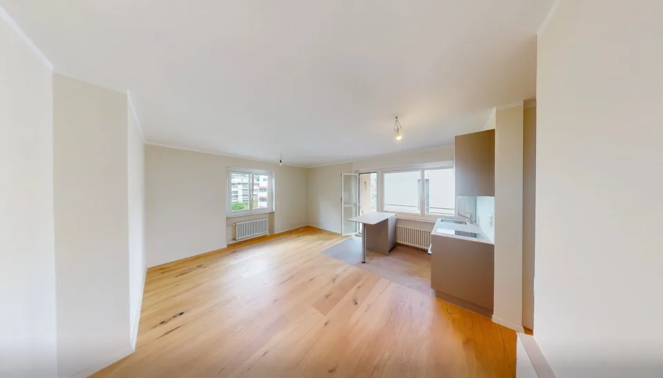 Studio attico top-moderno con vista lago e parcheggio