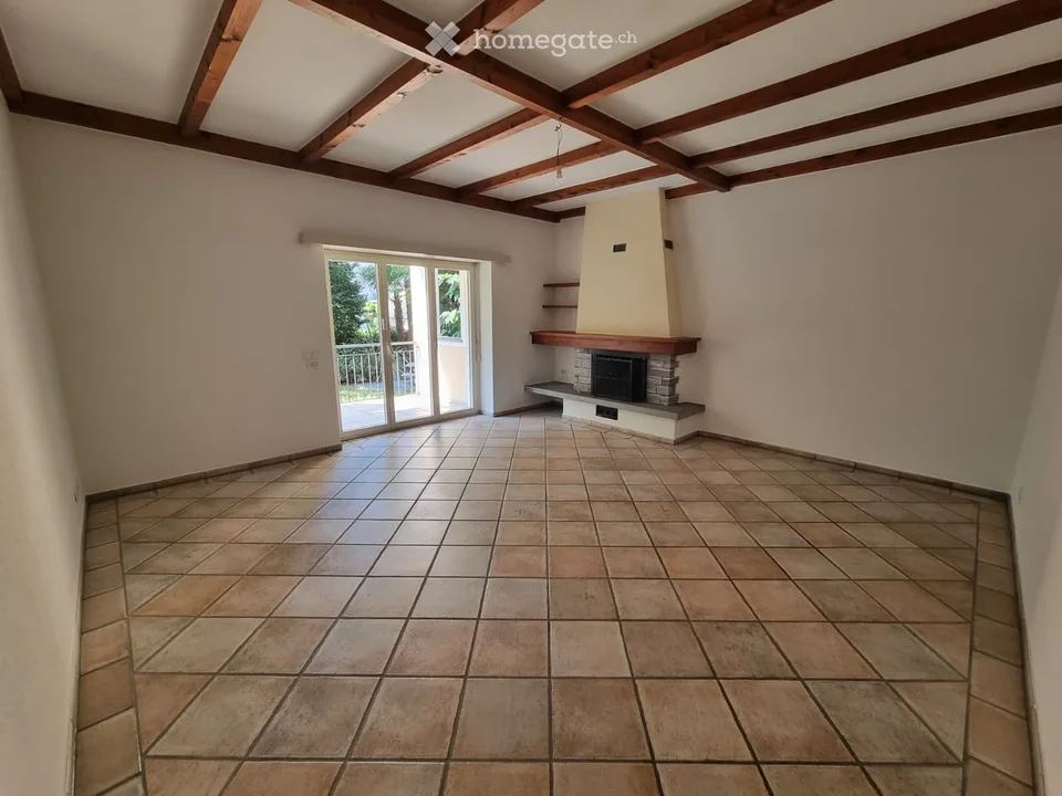 Apartment with 3.5 rooms in Locarno – Available Immediately