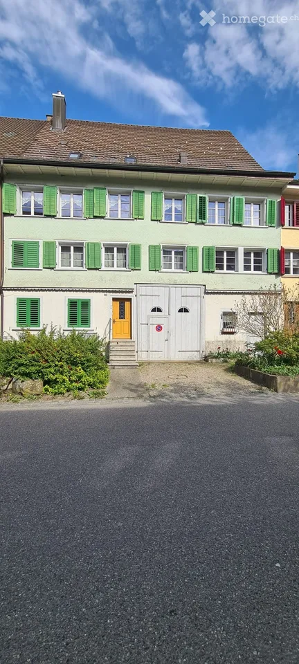 Charmante 5.5-Zimmer-Altbauwohnung in Elgg – frisch renoviert und sofort verfügbar