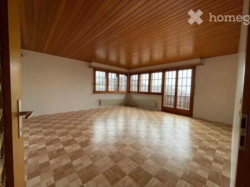 Spacieuse maison individuelle de 6,5 pièces à Löhningen – rénovée