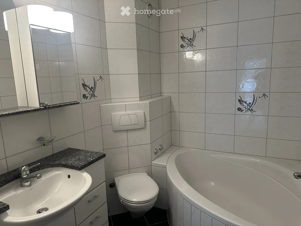 Appartement lumineux 4.5 pièces avec vue sur le lac à Sempach – disponible immédiatement !
