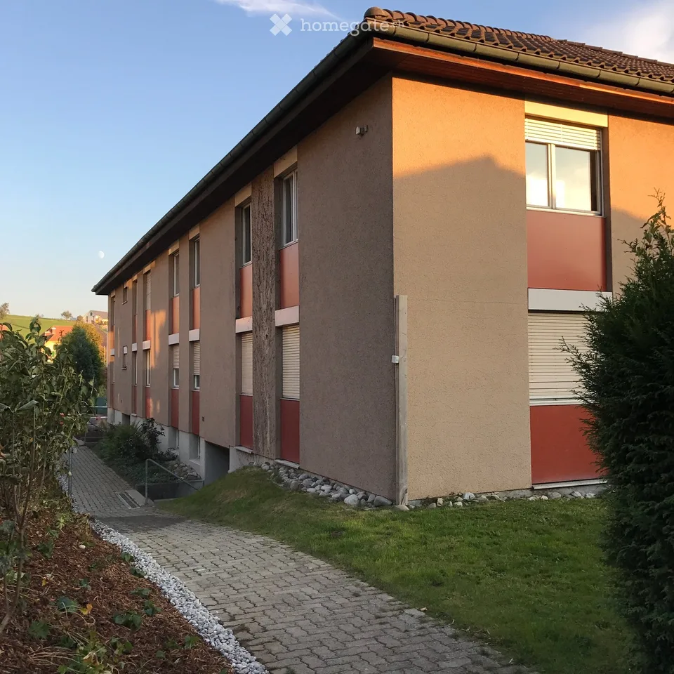Appartement en galerie de 4 pièces lumineux à Bern Est, agglomération