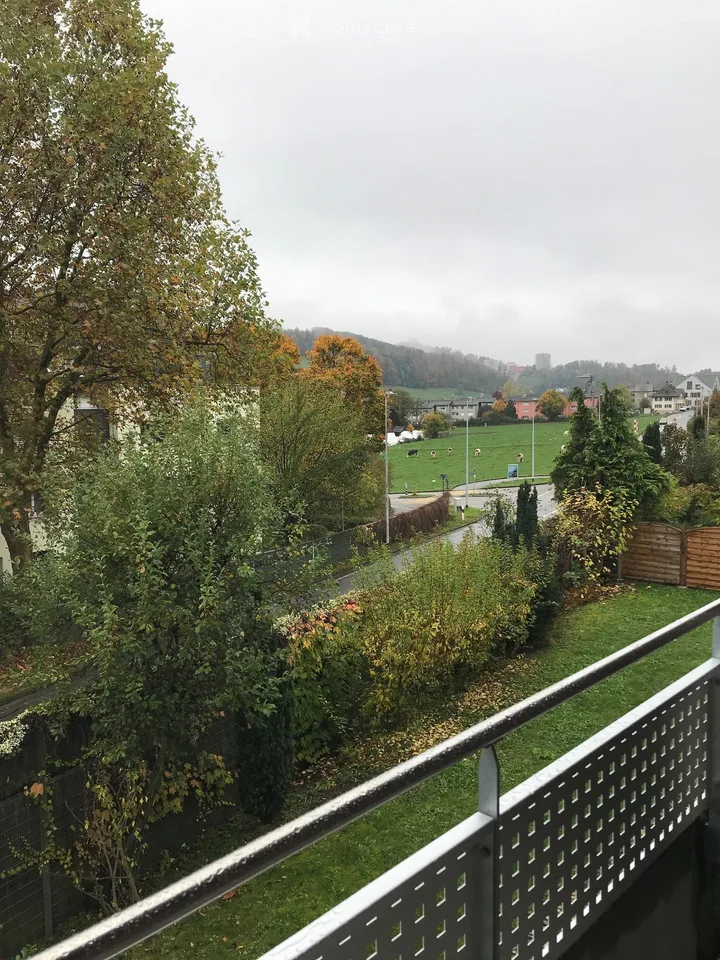 Appartement en galerie de 4 pièces lumineux à Bern Est, agglomération