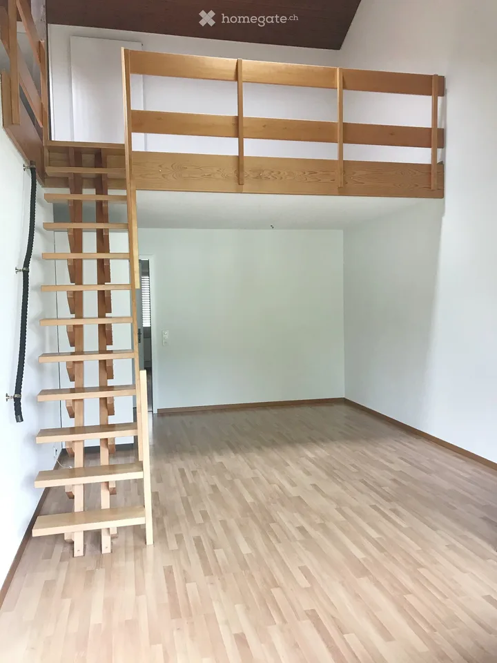 Appartement en galerie de 4 pièces lumineux à Bern Est, agglomération