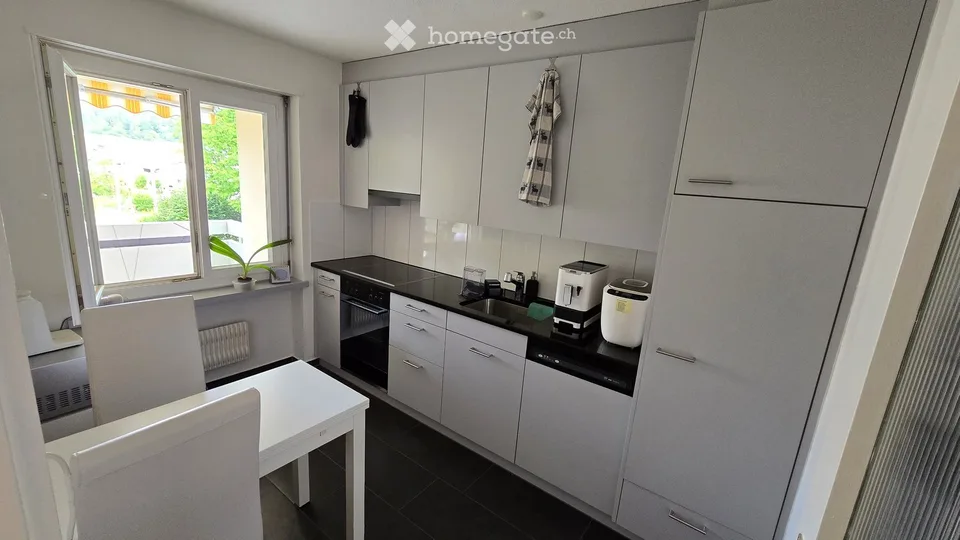 Gemütliche 2.5-Zimmer-Wohnung mit Balkon in Henggart
