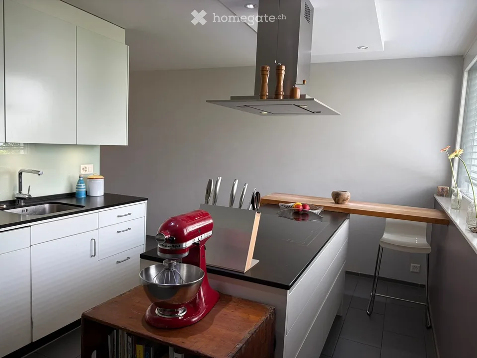 Modernes, lichtdurchflutetes 6.5-Zimmer-Reihenhaus in Obfelden an ruhiger Lage – Sofort verfügbar!