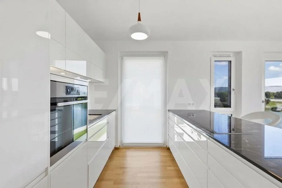 Edle 4-Zimmer-Wohnung in Wien mit traumhaftem Donau-Blick in direkter Waterfront-Lage zu kaufen!