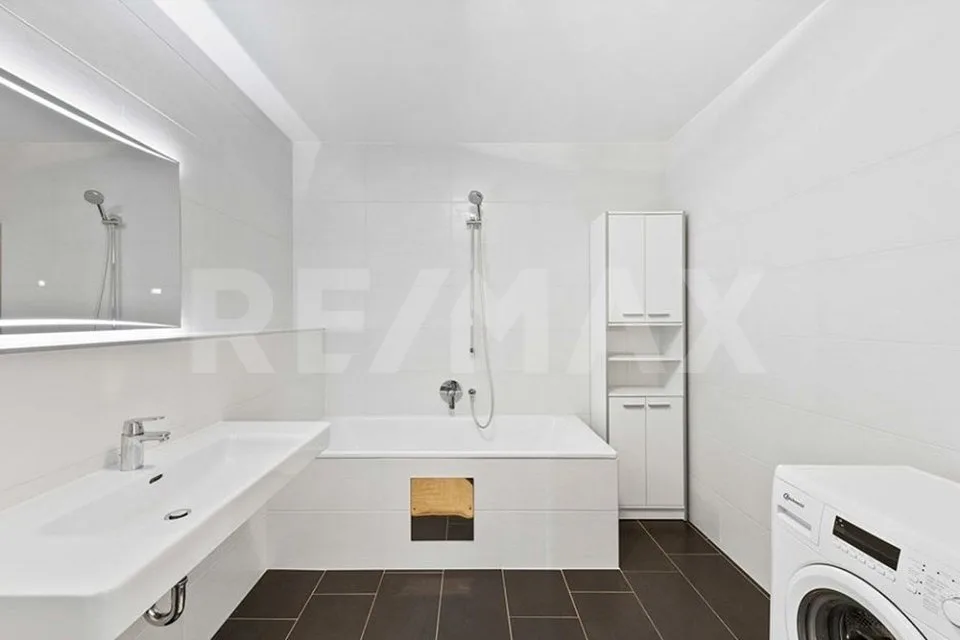 Edle 4-Zimmer-Wohnung in Wien mit traumhaftem Donau-Blick in direkter Waterfront-Lage zu kaufen!