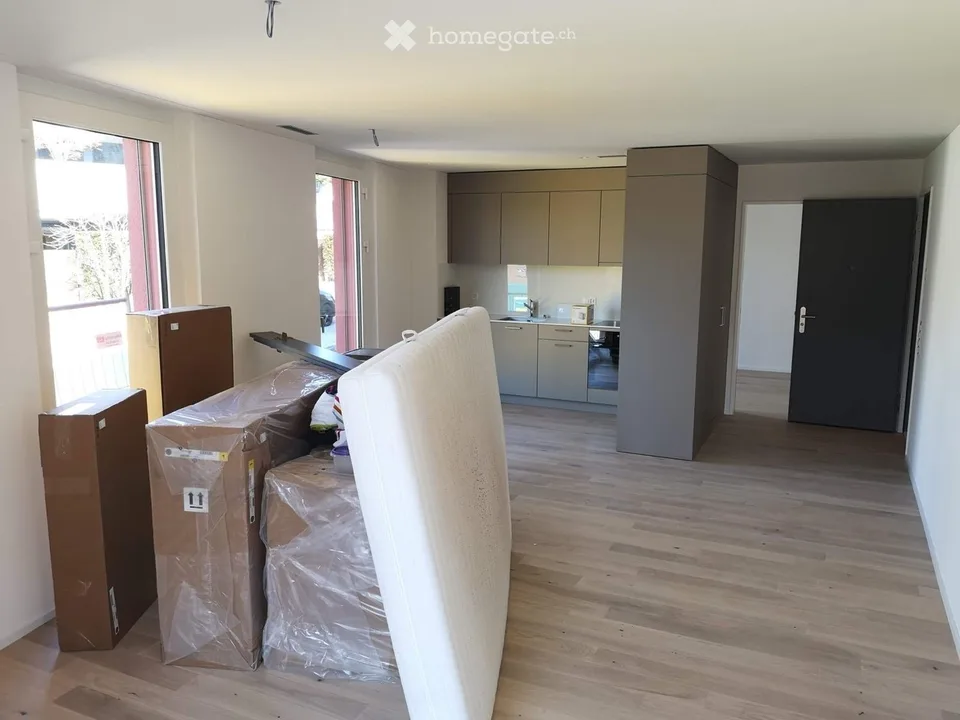Moderne 3.5-Zimmer-Whg mit Terrasse in Kloten