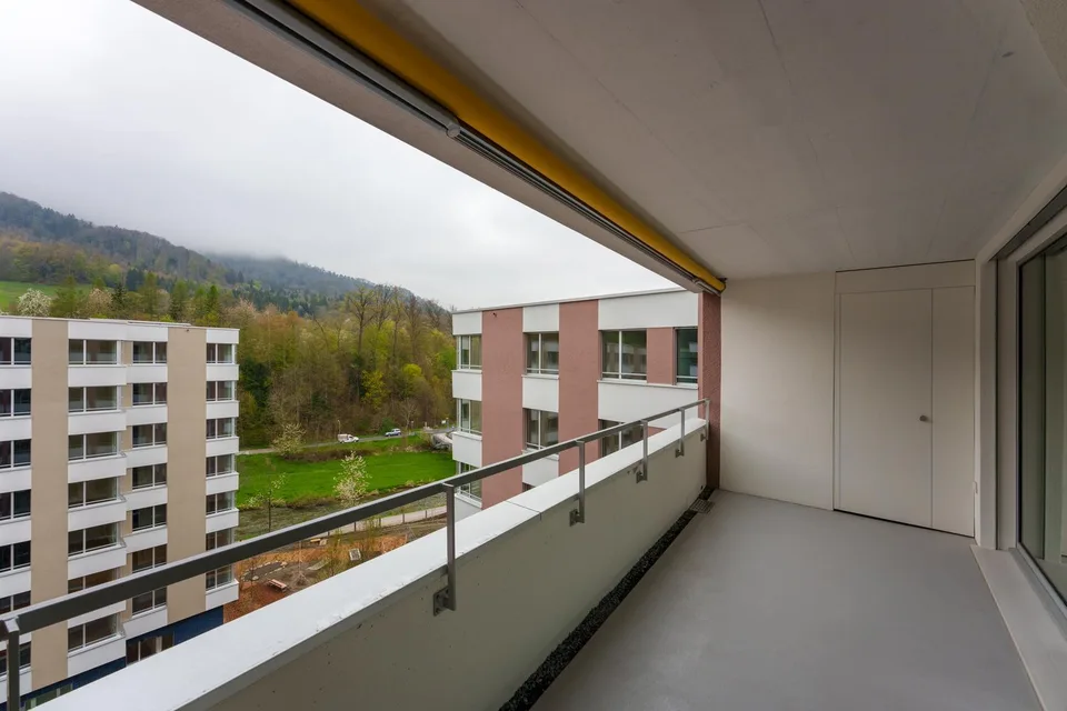 Appartement moderne et adapté aux seniors de 3,5 pièces à Zürich-Manegg