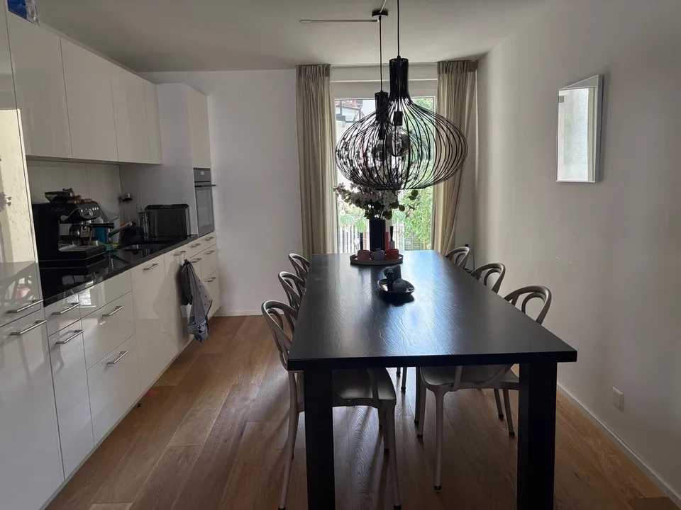 Ab 1.11.2026 - Wunderschöne 3.5 Zi Wohnung W3, lauschiger Balkon